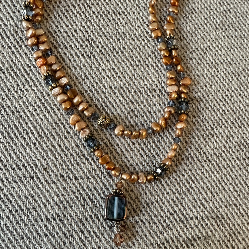 Beaded double-layered necklace, bronze and blue